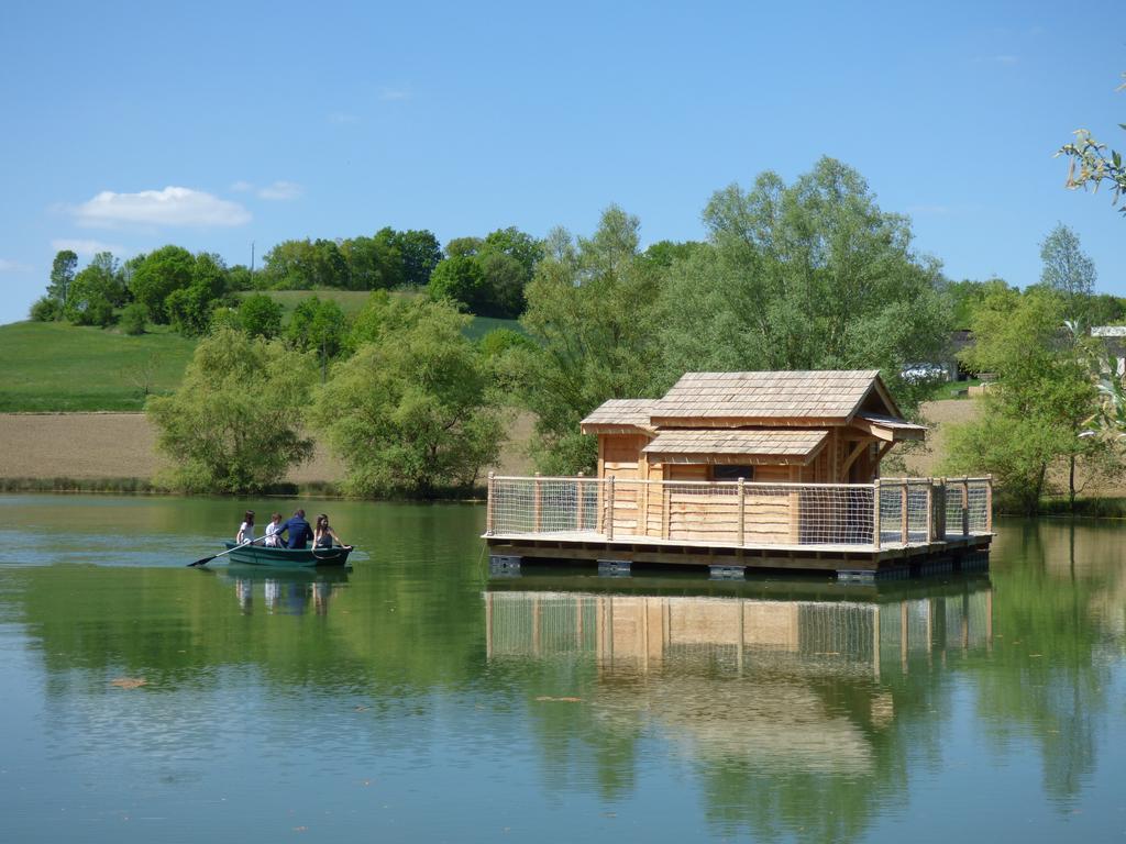 Cabanes Flottantes Du Lac De Pelisse Hotell Douzains Eksteriør bilde